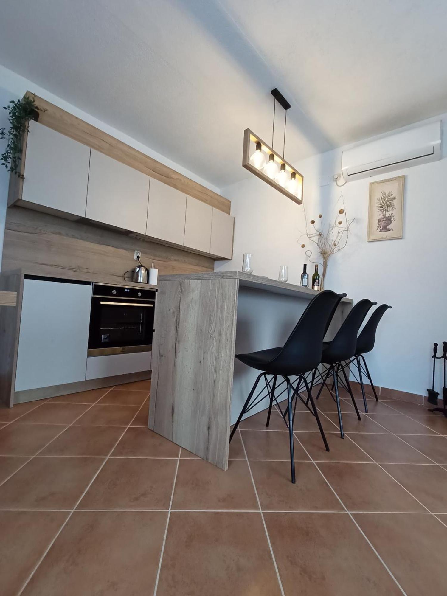 Village Apartment Zagvozd Extérieur photo