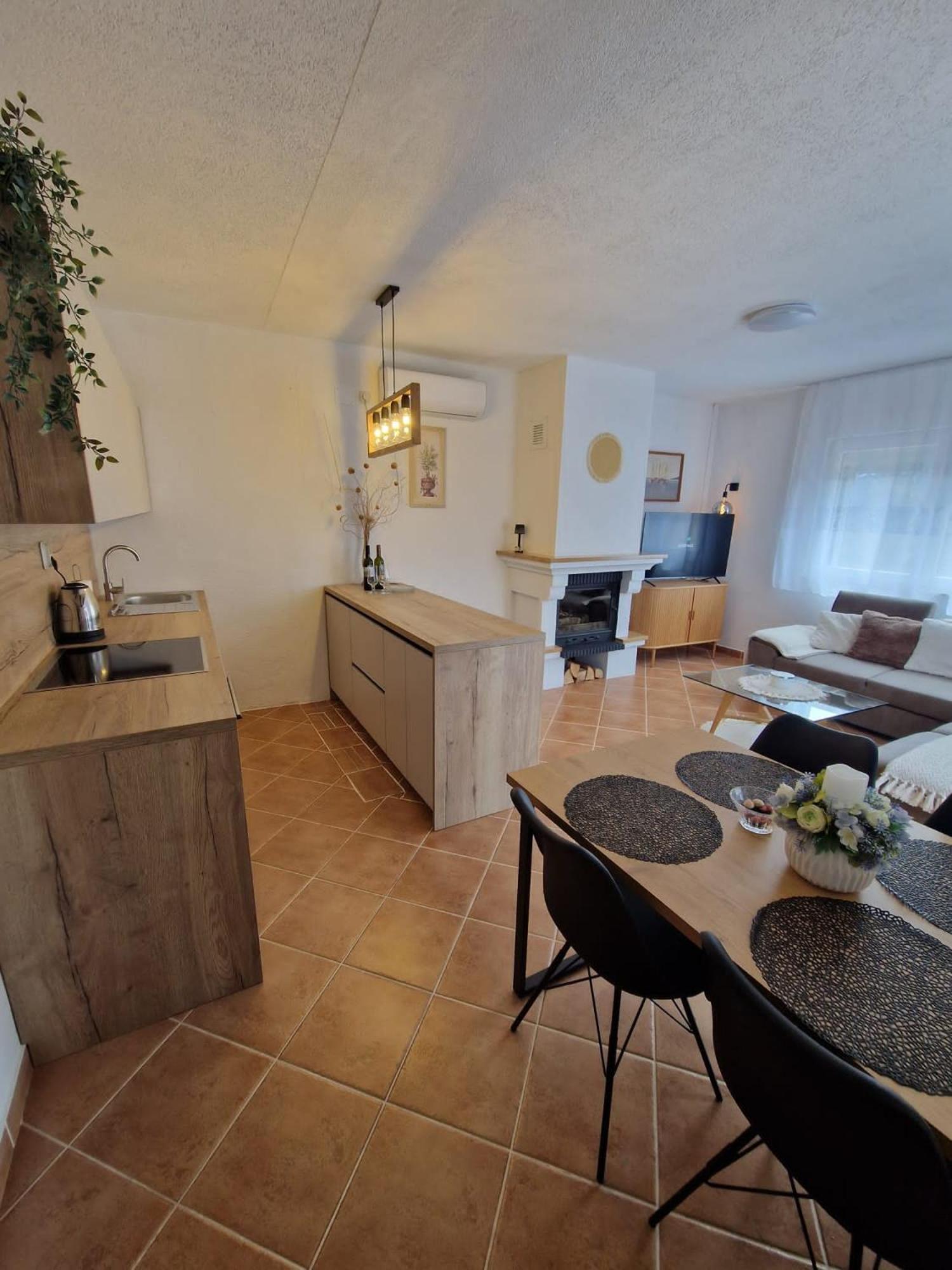 Village Apartment Zagvozd Extérieur photo